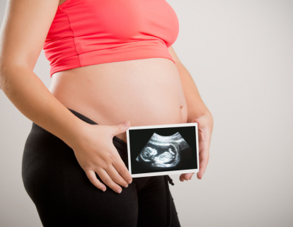 Беспокоят острые боли внизу живота во время беременности, если это аппендицит, то как его отличить?