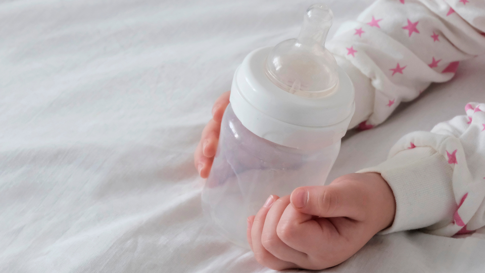 9 лучших смесей на козьем молоке для новорожденных в 2024 году